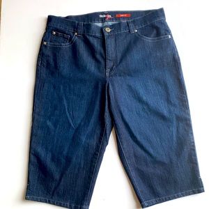 Style & Co Plus Size Jean Shorts/Nickers. Size 16 curvy fit